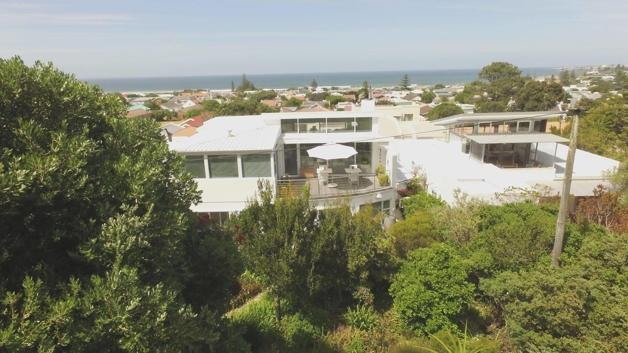 Whale Coast Villa Германус Екстер'єр фото
